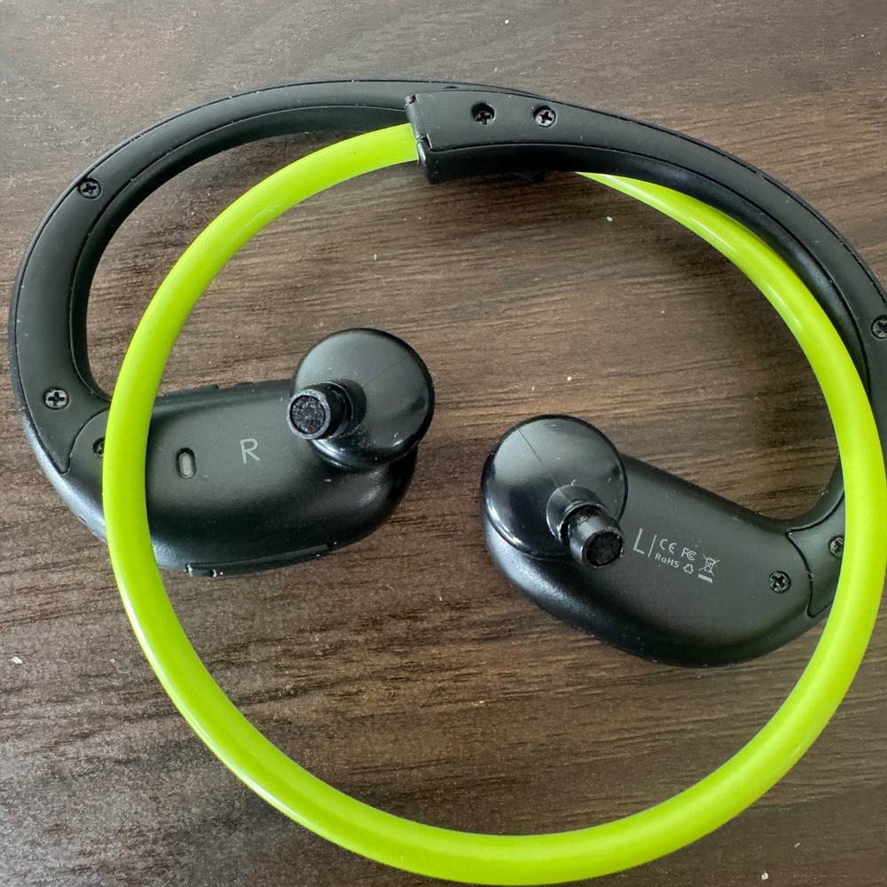Aukey Bluetooth Sport Headphones Behind-the-Neck Wireless Earbuds Black Green - Picture 2 of 3